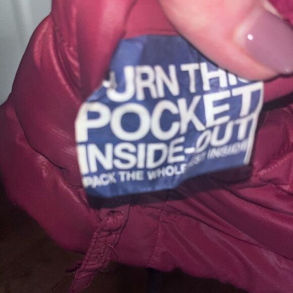 Gap hot pink puffer sleeveless coat large - Picture 6 of 9